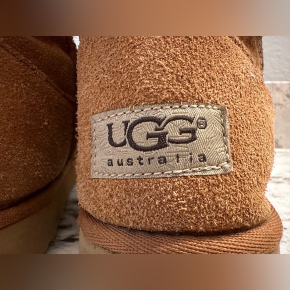 UGG BAILEY TRIPLE BOOTS, SIZE 7 - Picture 7 of 8